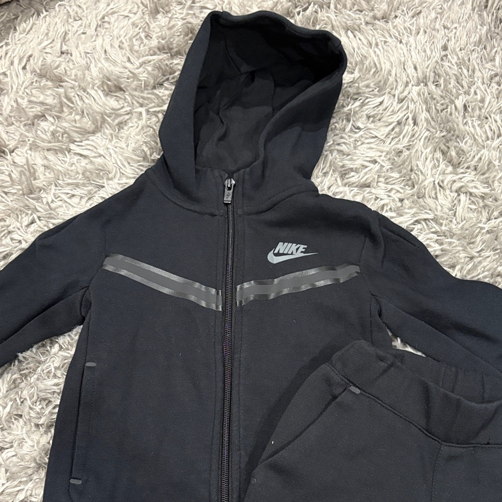 Nike Tech Kids Black Hooded Jacket and Pants Set Size 3T